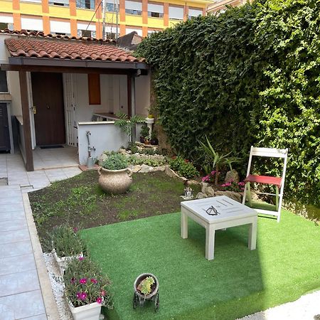 House With Private Garden Apartment Roma Ngoại thất bức ảnh