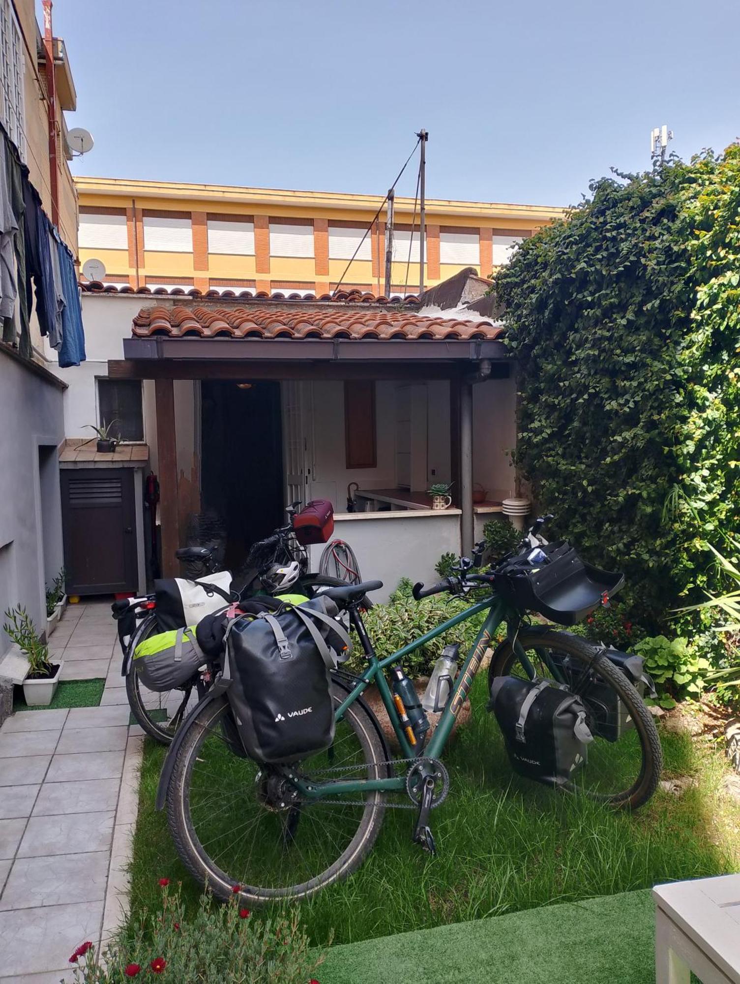 House With Private Garden Apartment Roma Ngoại thất bức ảnh